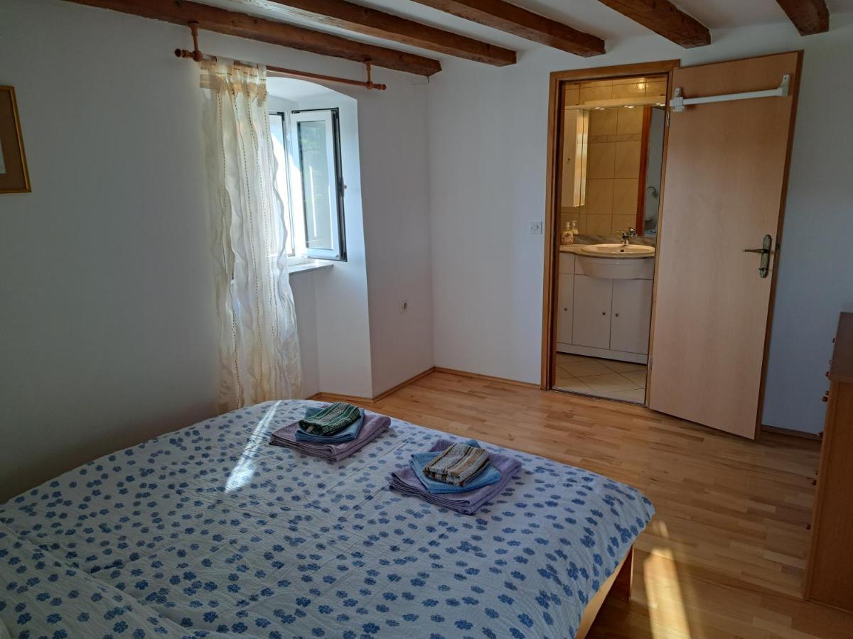 Holiday Home Pernata Kültér fotó